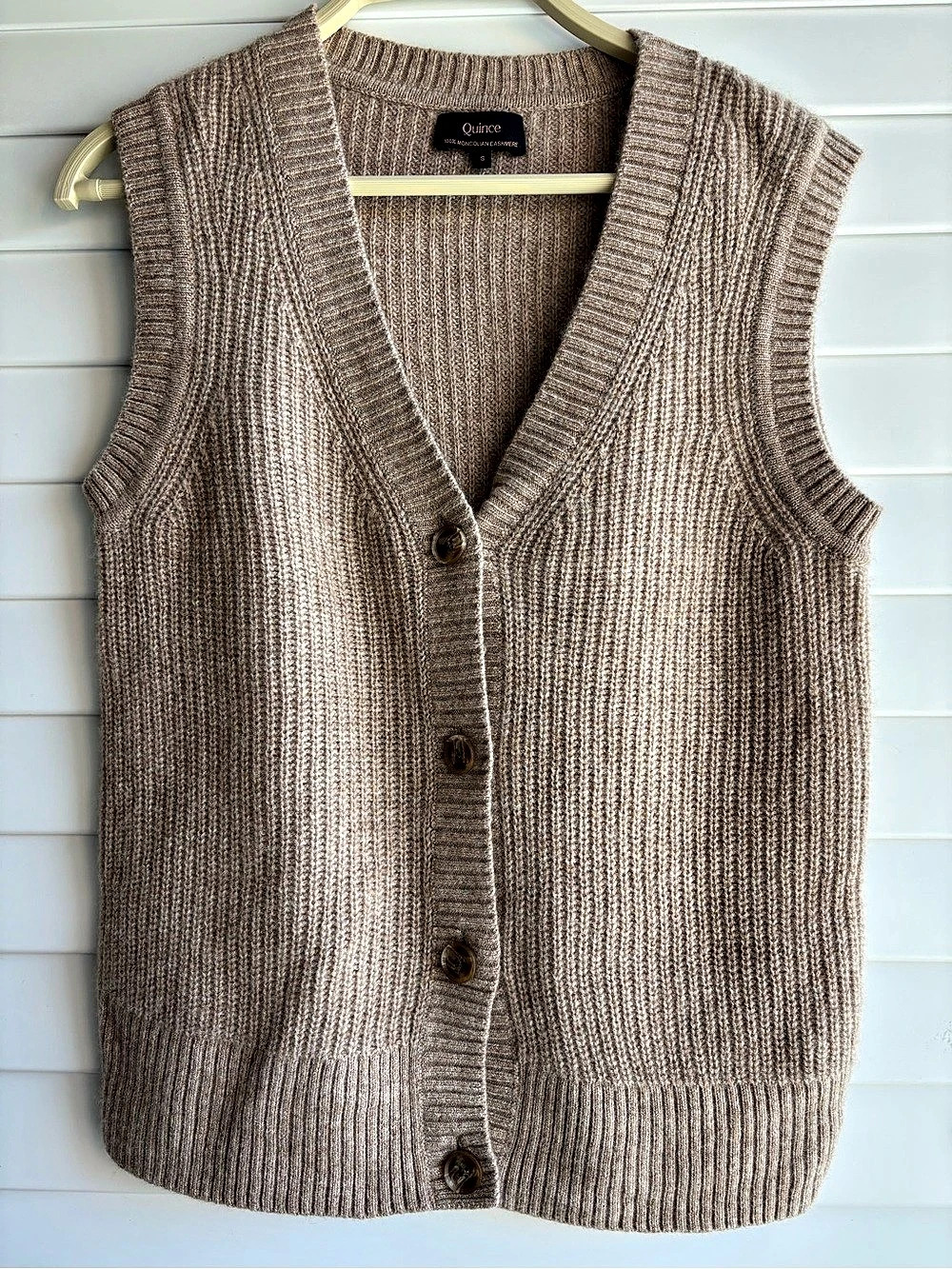 Quince Mongolian Cashmere Vest Cashmere V-Neck Vest in Brown Size Small Like New